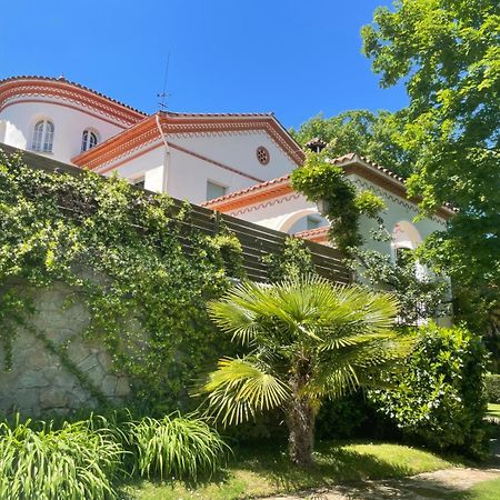 Espectacular Casa Chateau En El Centro De Olot Εξωτερικό φωτογραφία